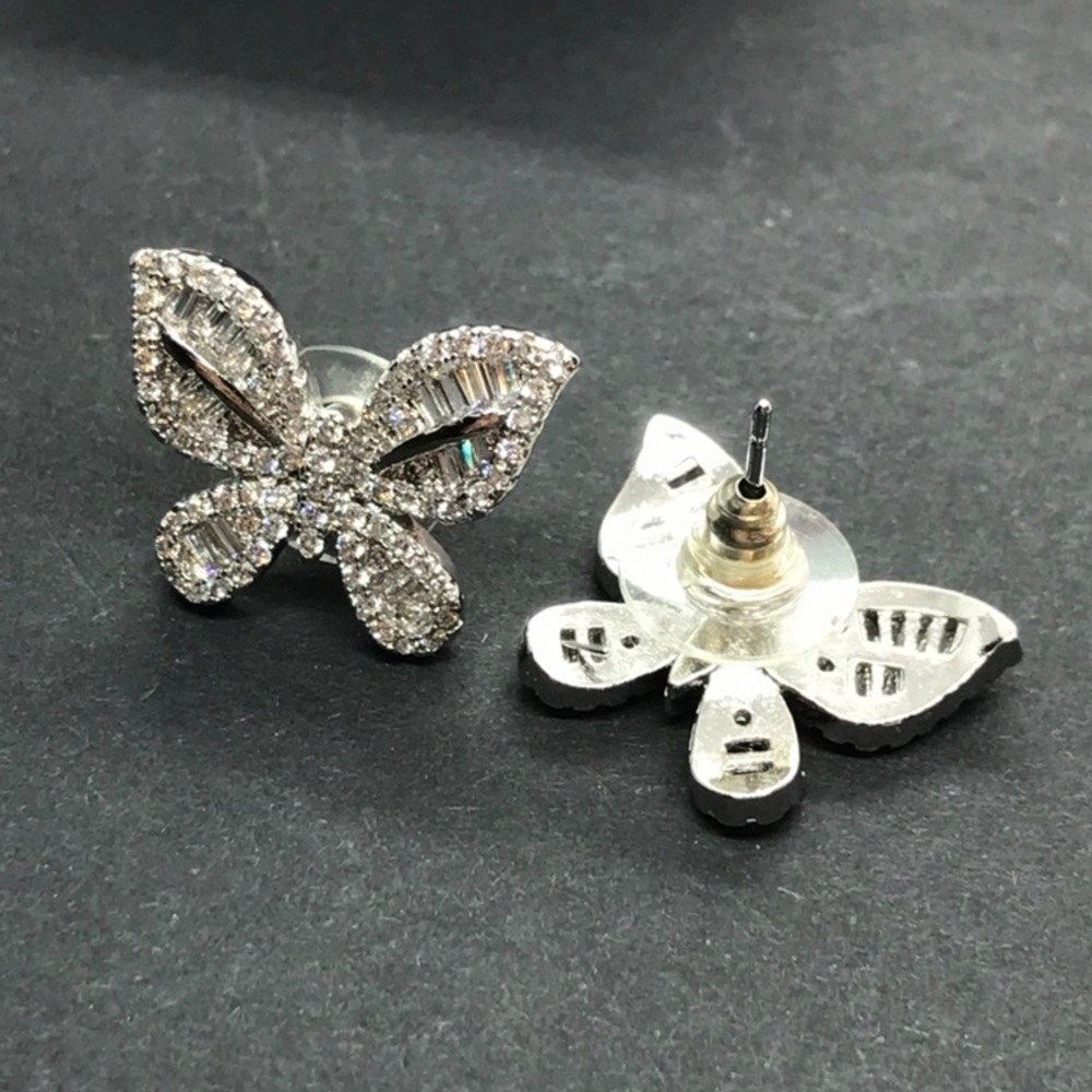 Amazing Butterfly Stud Crystal Earrings - Picture 3 of 5